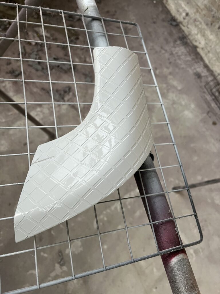 CUSTOM PAINT